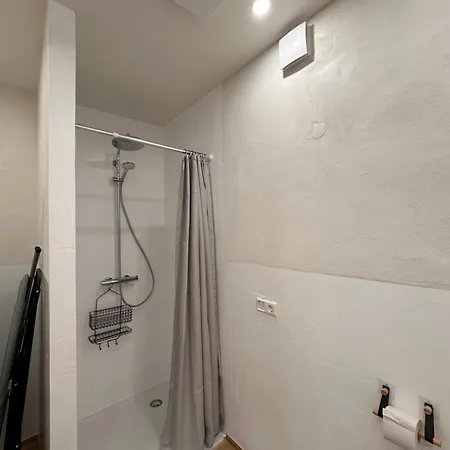 Amao Amber - 120 M2 Group - 10 Guests - King-size Beds - 2 Bathrooms - Free Parking Rheinhausen