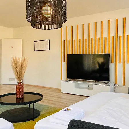 Amao-amber I 120qm I Exklusives Gruppen-apartment I 3 King-size Betten, 2 Baeder & Gratis Parkplatz Apartment *